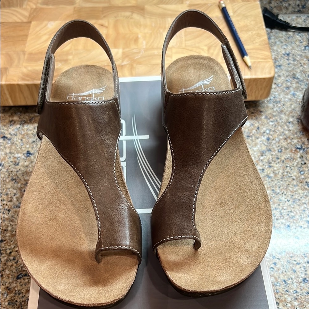Dansko Brown Sandals with T-strap Design and Comfortable Footbed